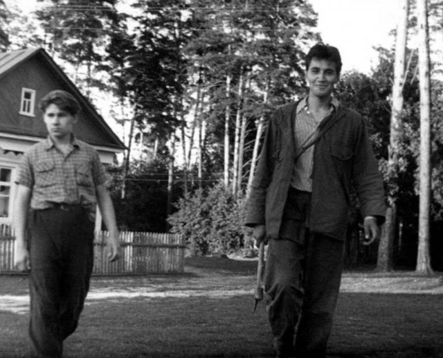 17 апреля 1968 г. 54 года назад  

Впервые вышла в эфир телевизионная программа «В мире животных»