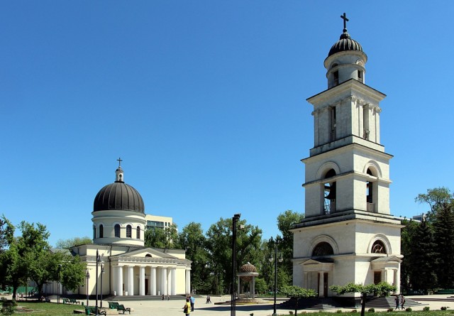 В молдавской церкви перед выборами нашли склад листовок