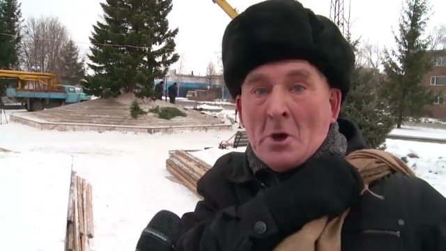 Нашей ёлочке пи...дец.