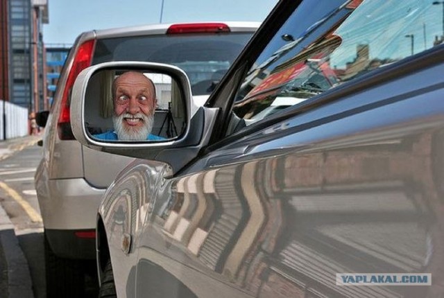 Подборка отражений в зеркалах заднего вида