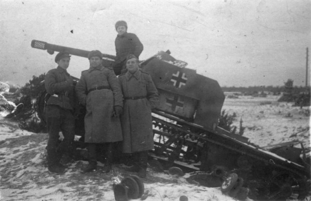 Фотографии к "Нахальному минированию" и "Лехе"