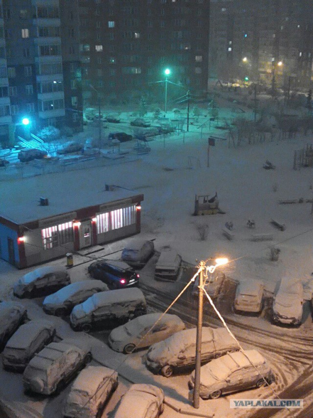 Сейчас бы в мае в снежки поиграть