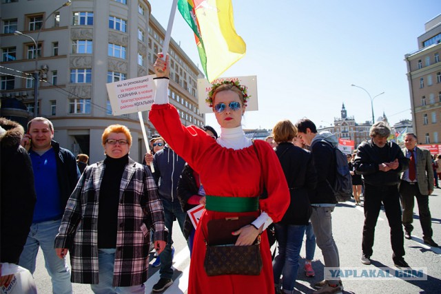 В Москве начался митинг против сноса пятиэтажек