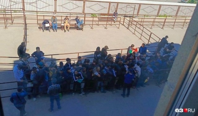 В полиции узнали об очередях в «миграционке» в Самаре