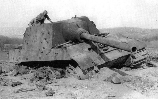 Злоключения «Ягдтигров» глазами немецкого танкового аса