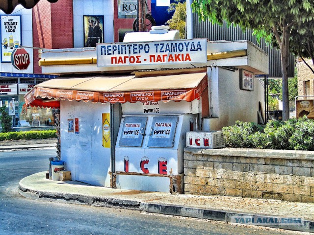 Остров Кипр. На этот раз немного фактов и истории про уличные киоски "Периптеро"