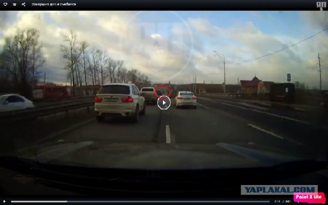 Во Владимире водитель на BMW X5 обиделся, что его не пропустили, устроил ДТП и скрылся