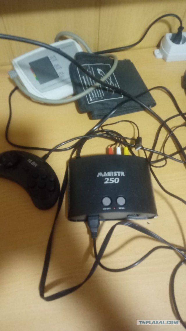 Домашняя игровая атмосфера 90-х