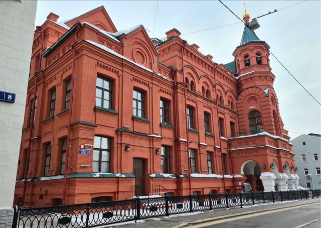 Московской студентке, которая сменила пол во время обучения, отказали в выдаче диплома.