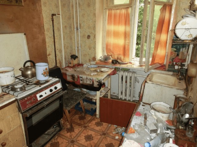 Во что превращается квартира запойного алкоголика