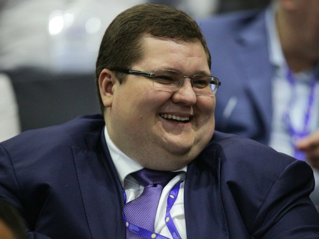 Поймал.