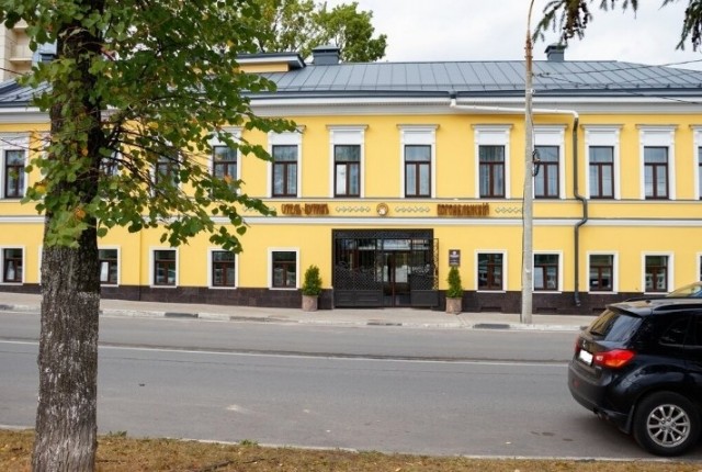 Автопортрет ярославского мещанина за рождественским столом. 1910–13 гг.