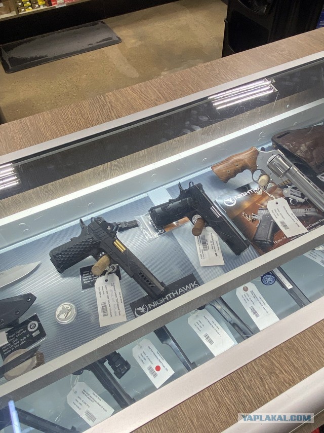 Оружейный магазин в США