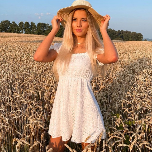 Летние красотки 2025 (часть 1)