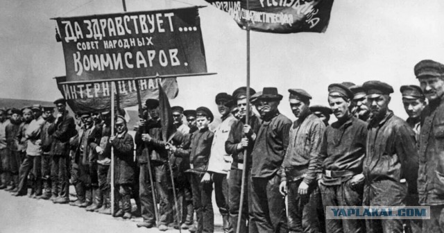 В Берлине 25 человек задержали за демонстрацию символики России и СССР 8 и 9 мая