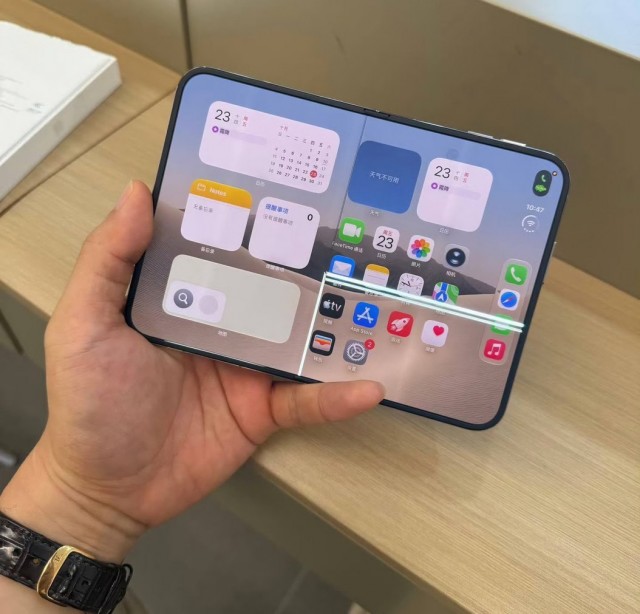 У нового iPhone Duo экран умирает в одном и том же месте — на сгибе