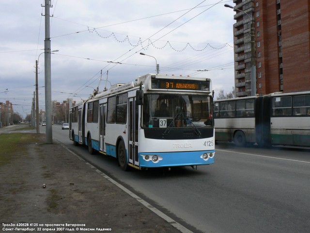 Игра на ЯПе: Угадай АВТО-8
