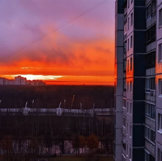 "Горящее небо" - необыкновенный закат в Санкт-Петербурге