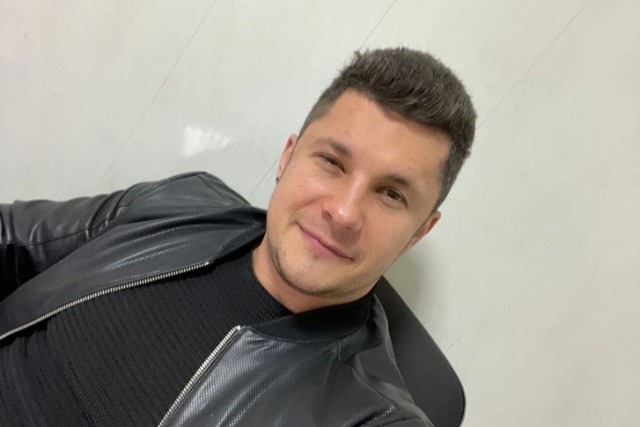 «Я человеком был, а стал таксистом»: бизнесмен обвинил красотку-гонщицу в своих многомиллионных долгах