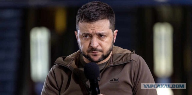 Зеленский увольняет всех областных военкомов Украины
