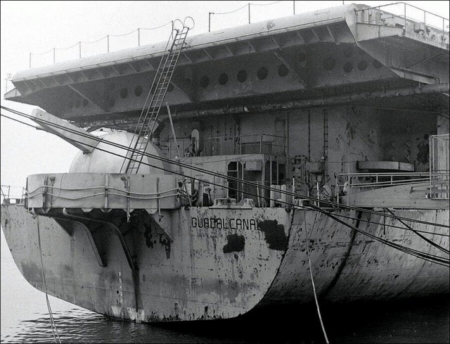 Немецкая подлодка на буксире у американского авианосца. Захват U-505