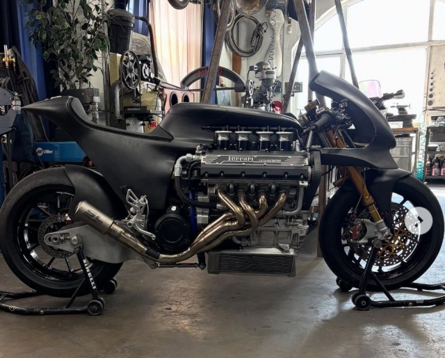 400-сильный мотоцикл с двигателем от суперкара F355