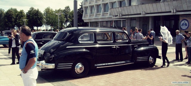 Выставка ретро автомобилей