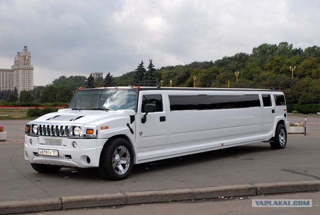 UAZ Patriot против Hummer H2 в грязевом болоте...