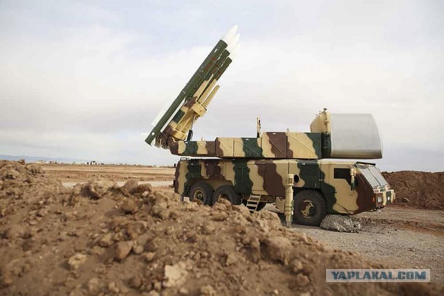 Израильские ВВС наносят удары авиабомбами по объектам в Газе