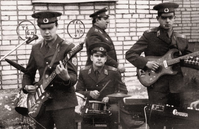 От хлебореза до свинаря. Какие армейские должности считались «блатными» для советских солдат-срочников?