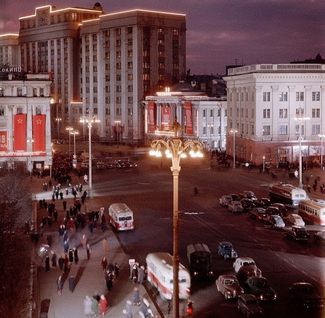 Москва и москвичи. Двадцатый век. 16.03.25