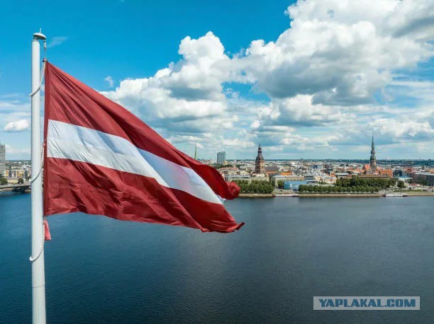 Как русские демографию Латвии спасали