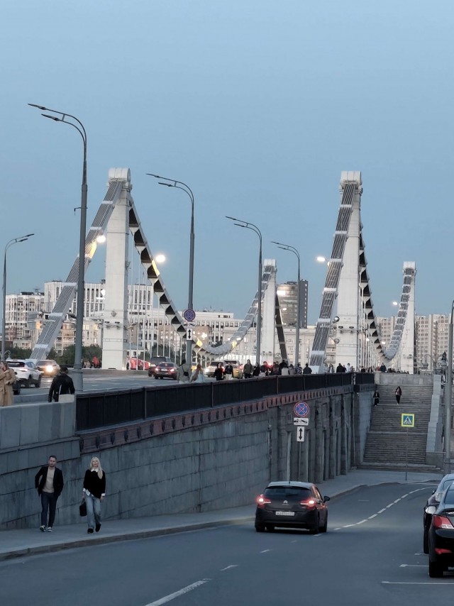 Шляюсь по  Москве