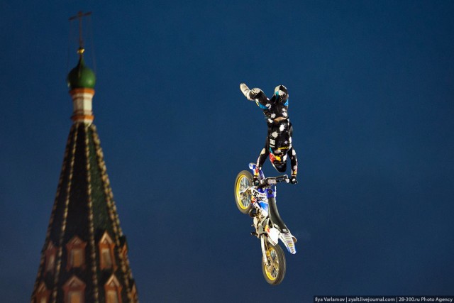 Red Bull X-Fighters на российской земле