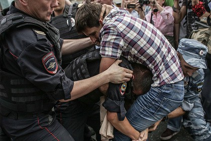 Доля считающих вероятными протесты из-за бедности россиян достигла четверти