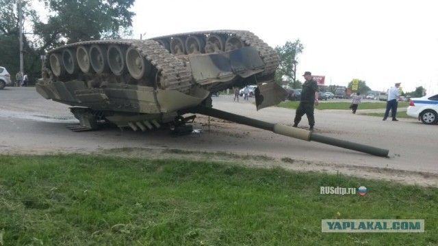 С парада, сдох двигатель