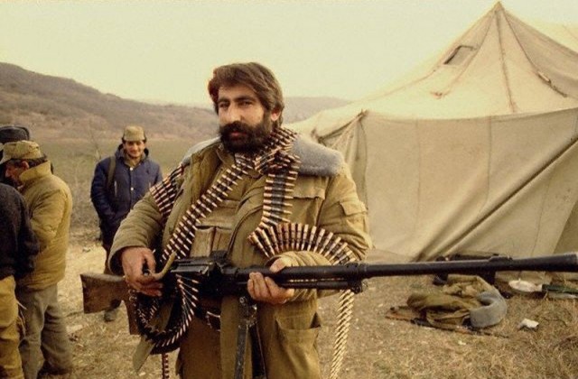 А в Карабахе война