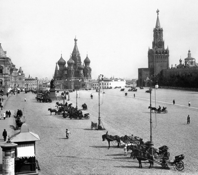 Фотосравнения. Москва 90-е и сейчас