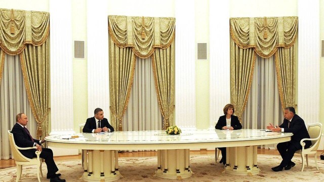Встреча Путина и Макрона
