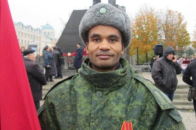 Москвич пожаловался в СК на отсутствие белых людей в рекламе Nike