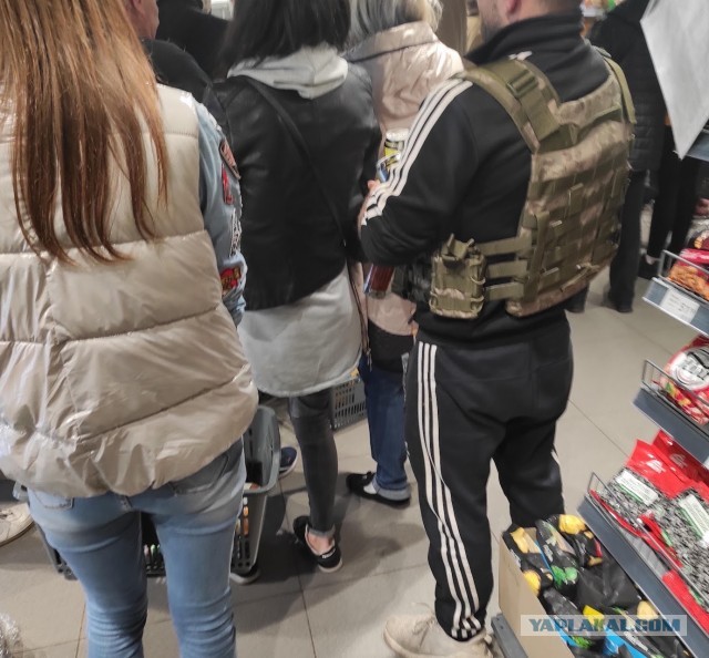В Орле в кафе «На Привале» снова отказались накормить бойцов армии России.