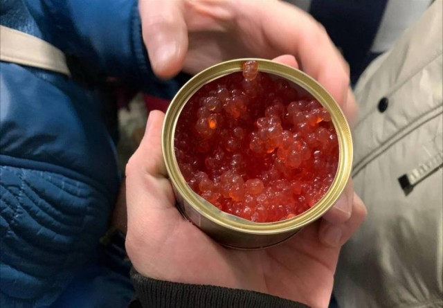 В Сибири пенсионерок развели на икру по 200 рублей