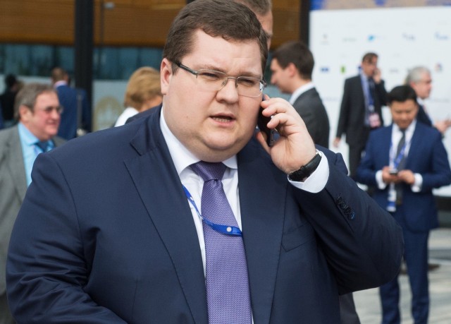 Смотрим на депутатов