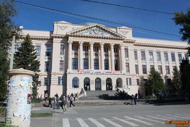 Тамбовский волк тебе товарищ...