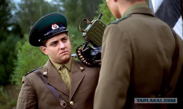 Армейские фотографии знаменитостей