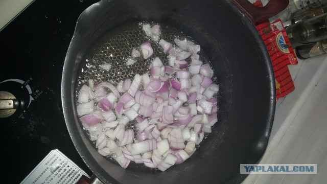 Китайский томатный суп с говядиной.