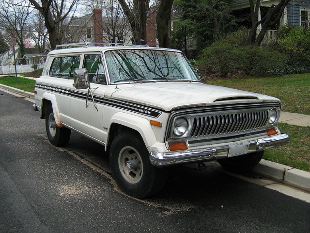 Первый из Cherokee. Jeep Cherokee SJ Chief 74-78г.