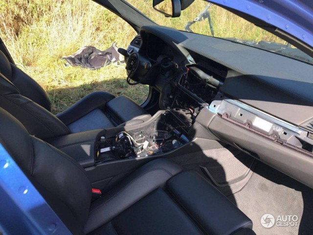 Ночной кошмар владельца воры надругались над угнанным BMW M5 F10