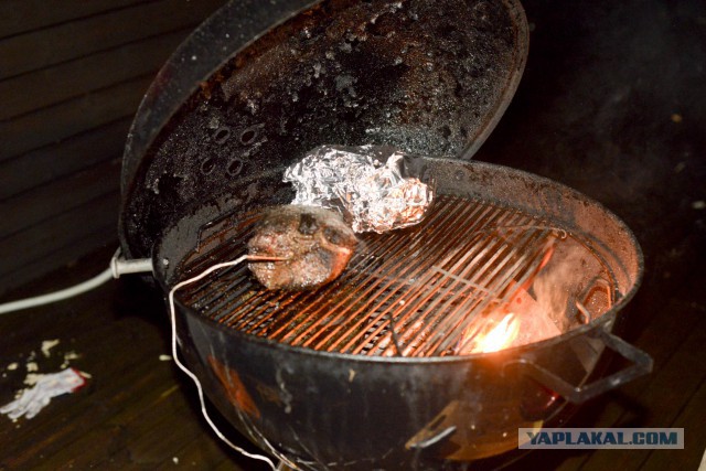 Свинина медленного горячего копчения по американски (BBQ Pulled Pork)
