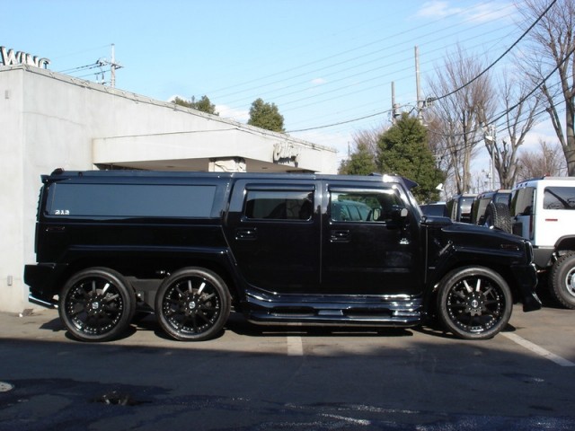 шестиколесный Hummer
